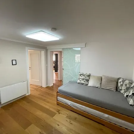 Apartment Schoene In